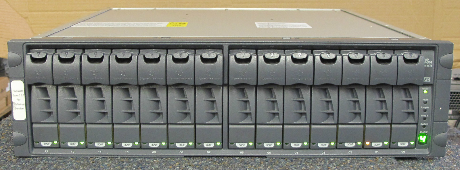 Network Appliance NetApp DS14 MK4 14x300GB Bay Drive Array 2 x C 2 x PSU