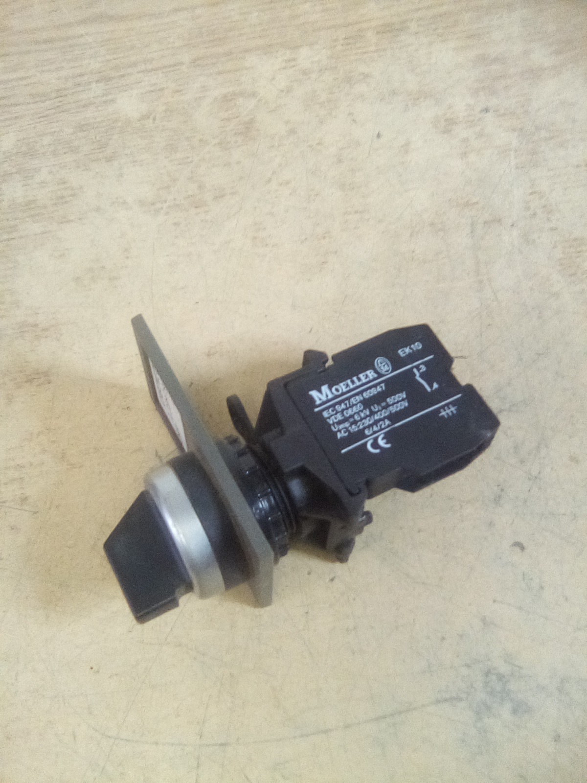 Moeller Selector Switch W/EK10 Contact Block