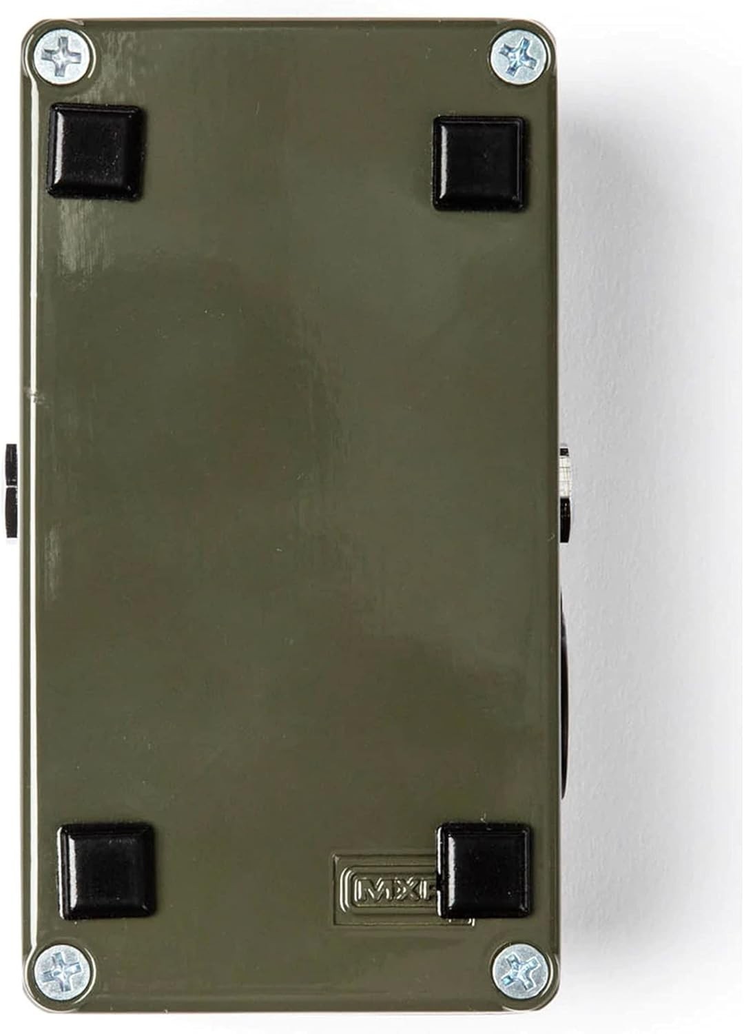 Versatile Bass Guitar Preamp with Input/Output Control & Compact Design
