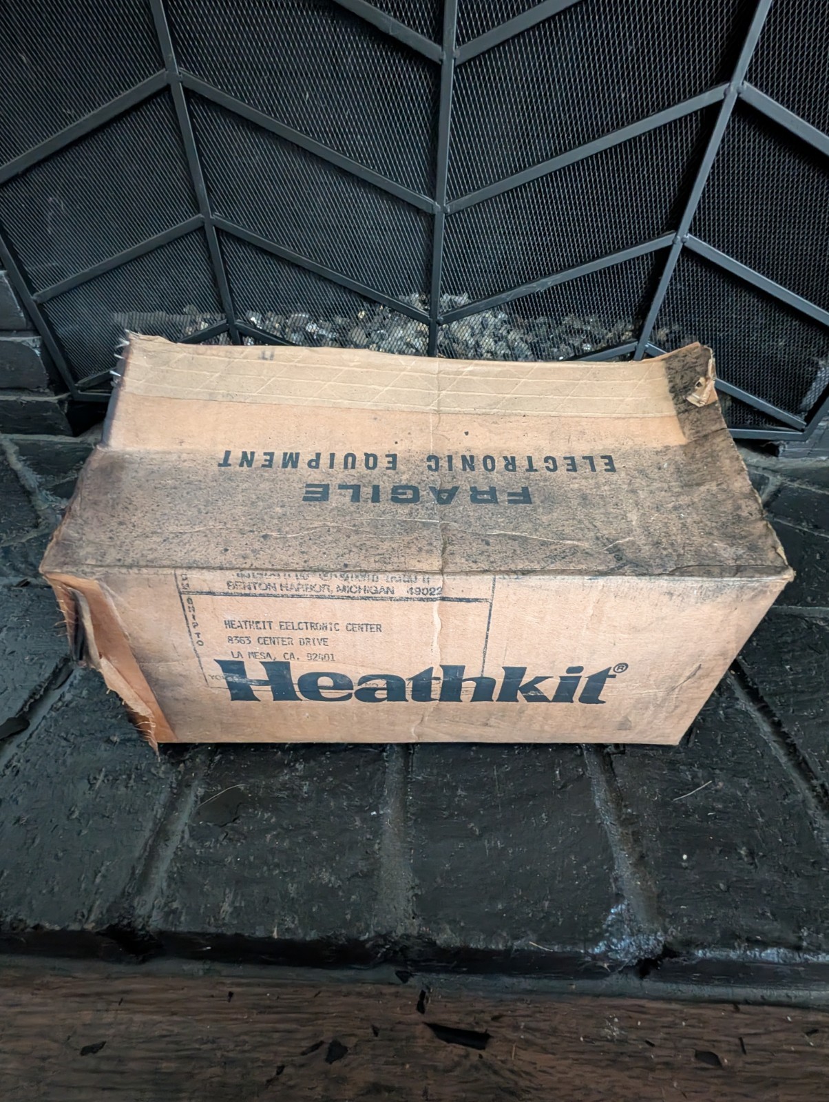 Heathkit UNBUILT Digital IC Tester model IT-7400