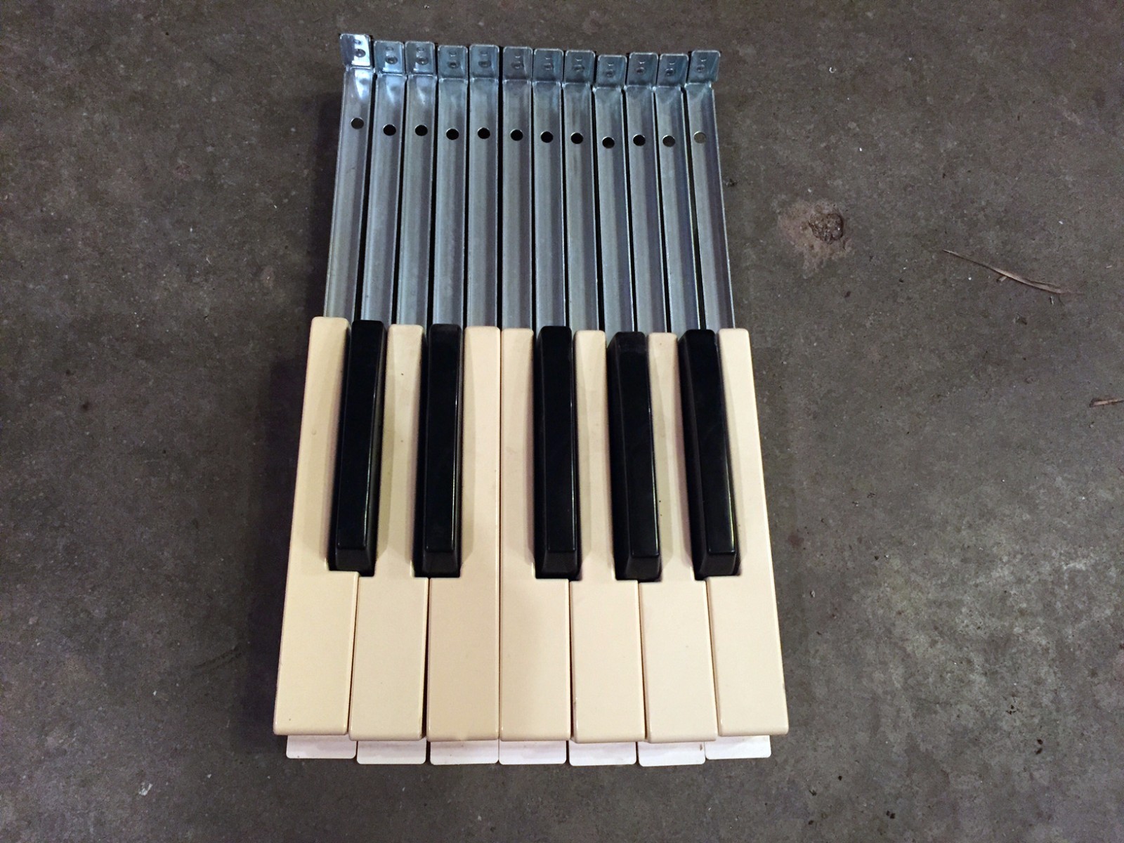 Baldwin Organ Waterfall Style Keys One Octave FAST SHIP!