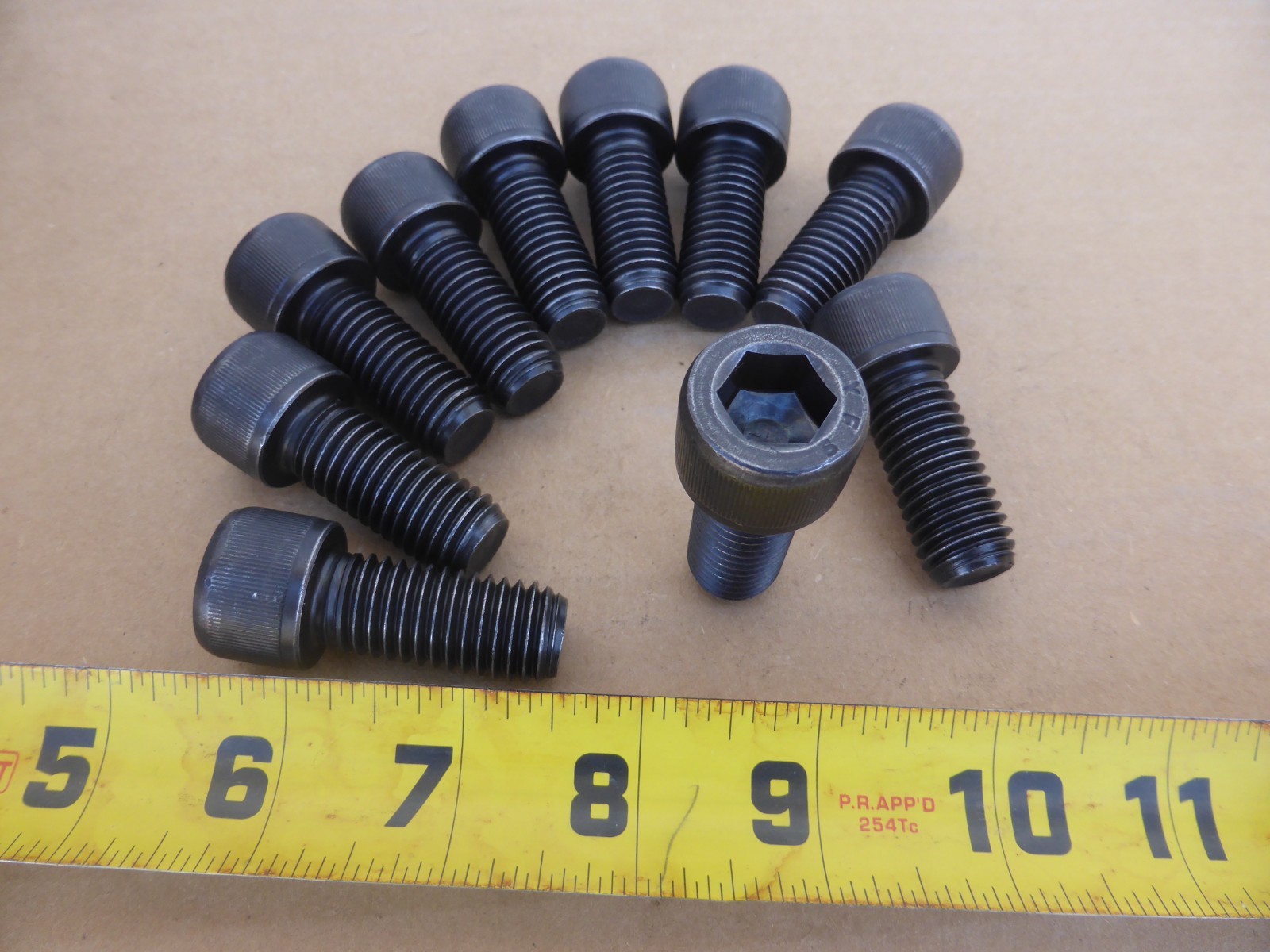 5/8"-11 x 1-1/2" Plain Steel Coarse Thread Socket Cap Screws Lot of 10