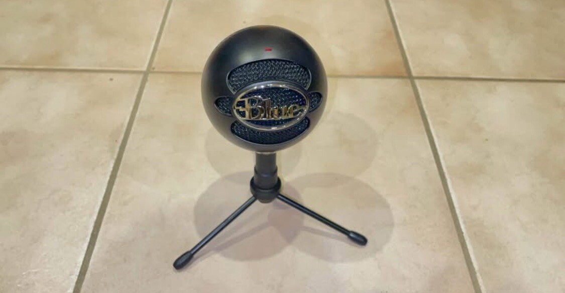 BLUE MICROPHONE SNOWBALL ICE