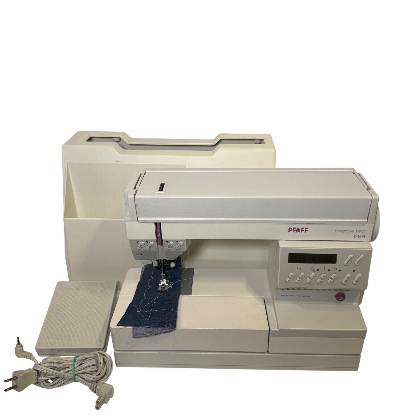 Pfaff Creative 1467 Computerized Sewing Machine West Germany IDT System Case