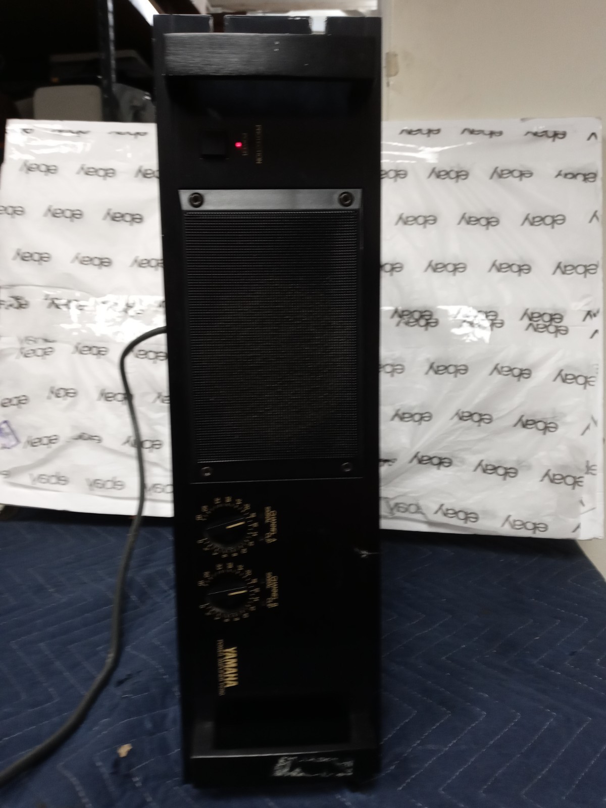 Yamaha P2150 Stereo Power Amplifier 100W/Channel 8Ohms