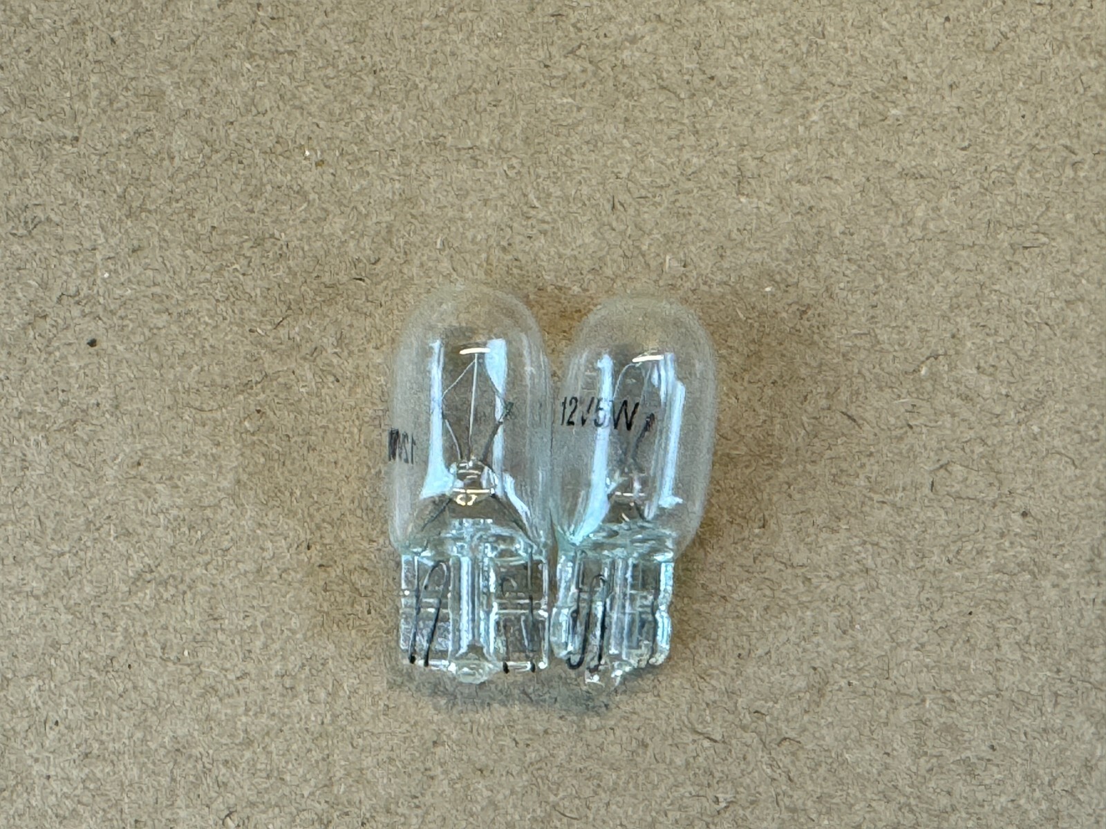 2 Light Bulbs for Husqvarna Viking Sewing Machine Prisma 940 945 950 950S 950E