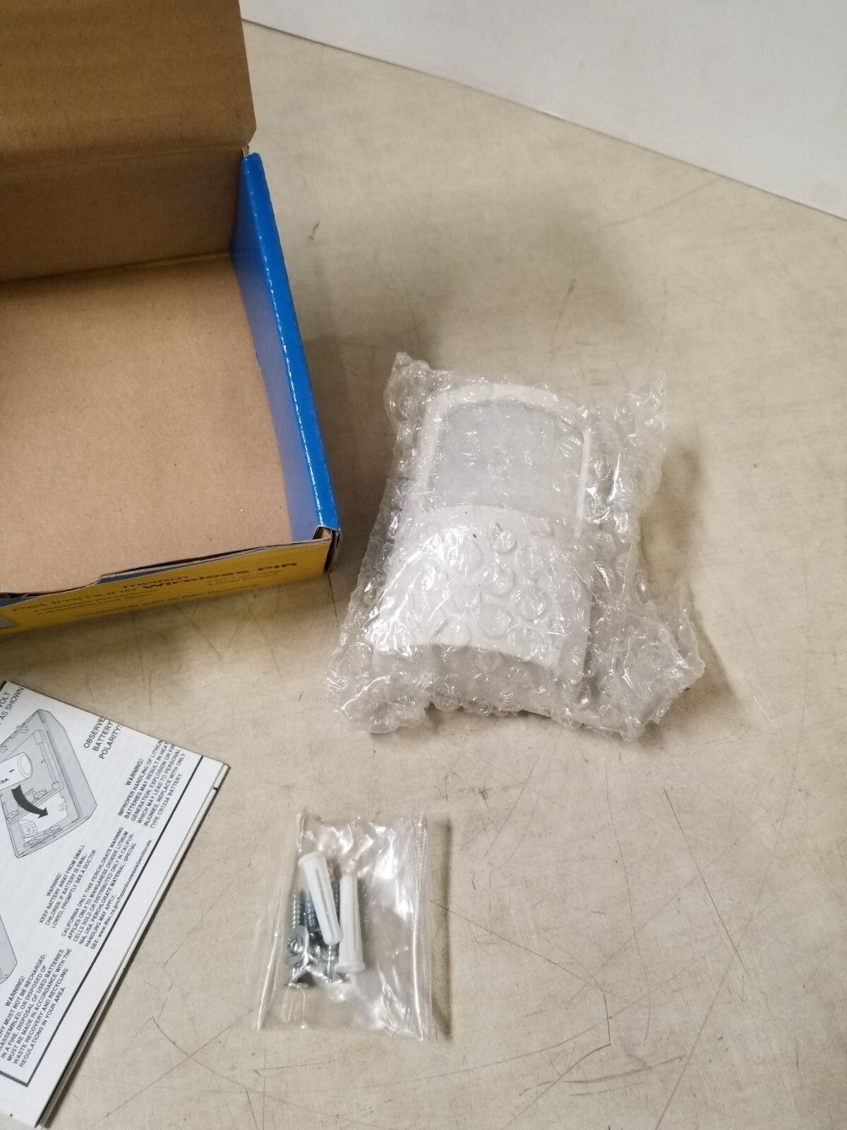 Linear ITIPIR01 Pet Immune Wireless PIR NO Mounting Bracket/No Battery