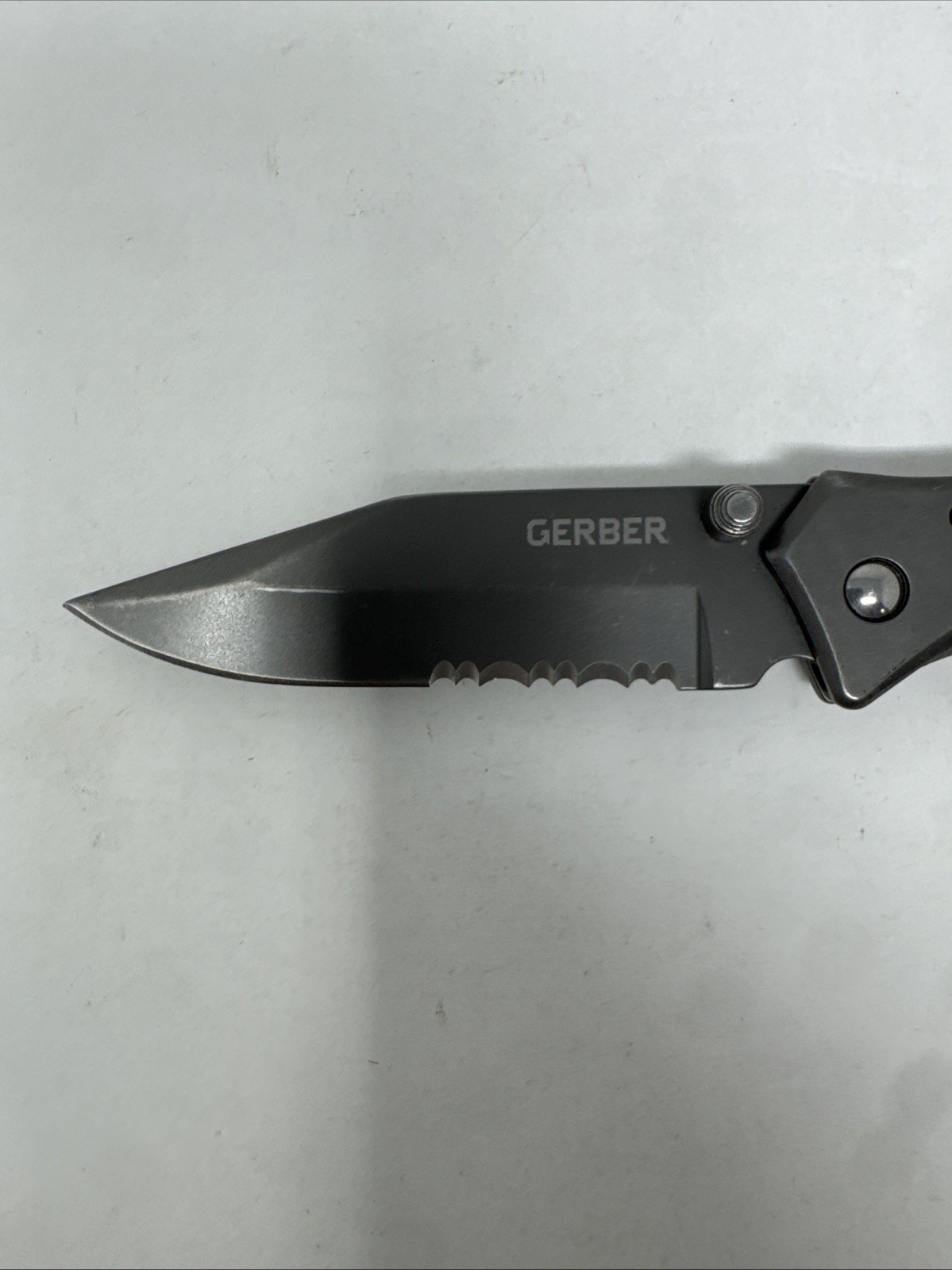 GERBER 4660920A1 Foldable Pocket Knife Gray Foldable #0134