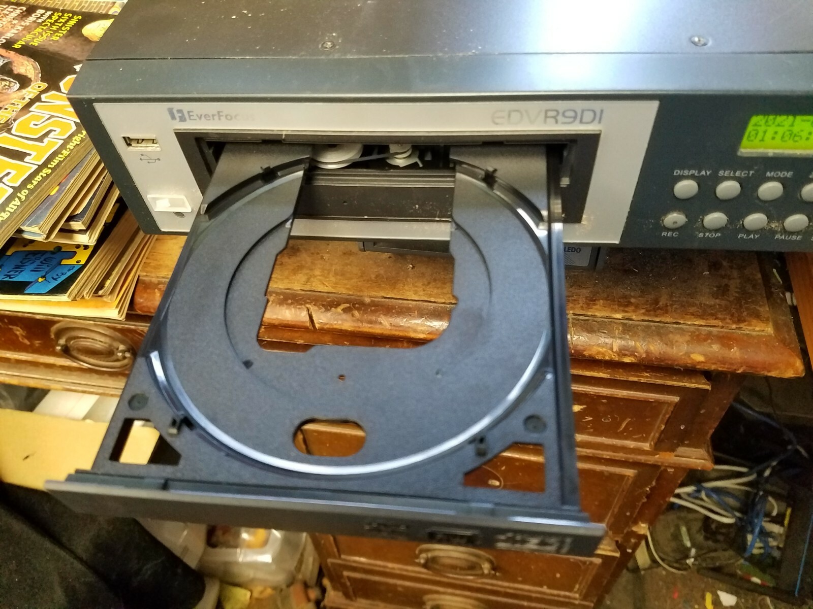 Ever Focus EverFocus Digital Video Recorder Model EDVR9D1 Untested