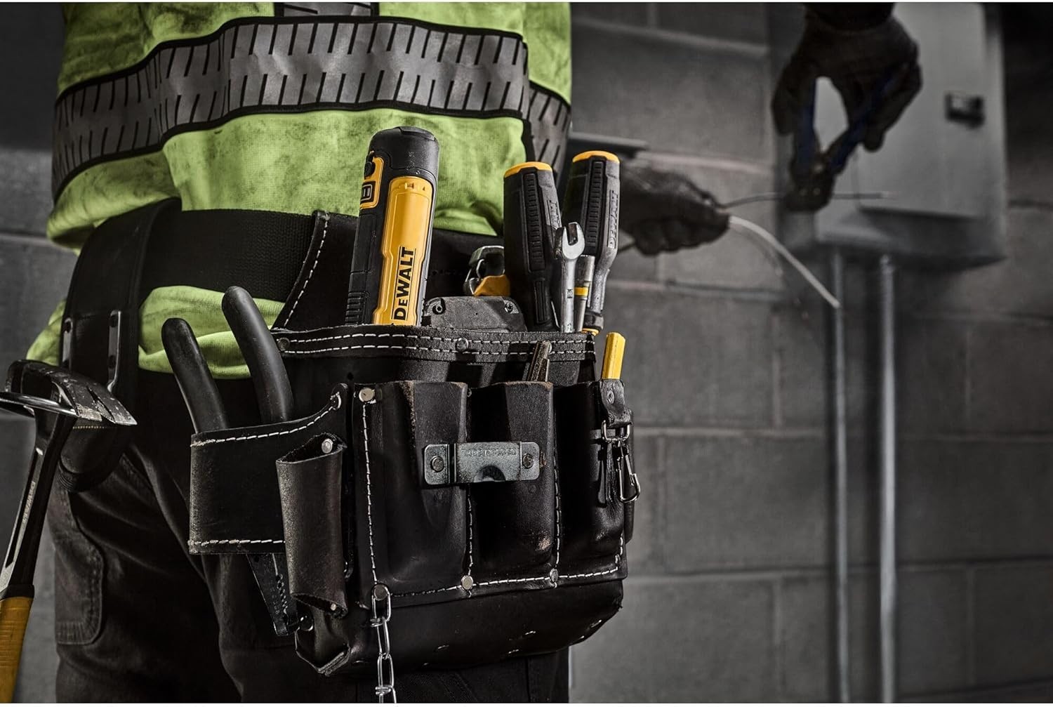 Cordless Screwdriver USB Rechargeable with FLEXDRIVE Control and Screwdriver Bit