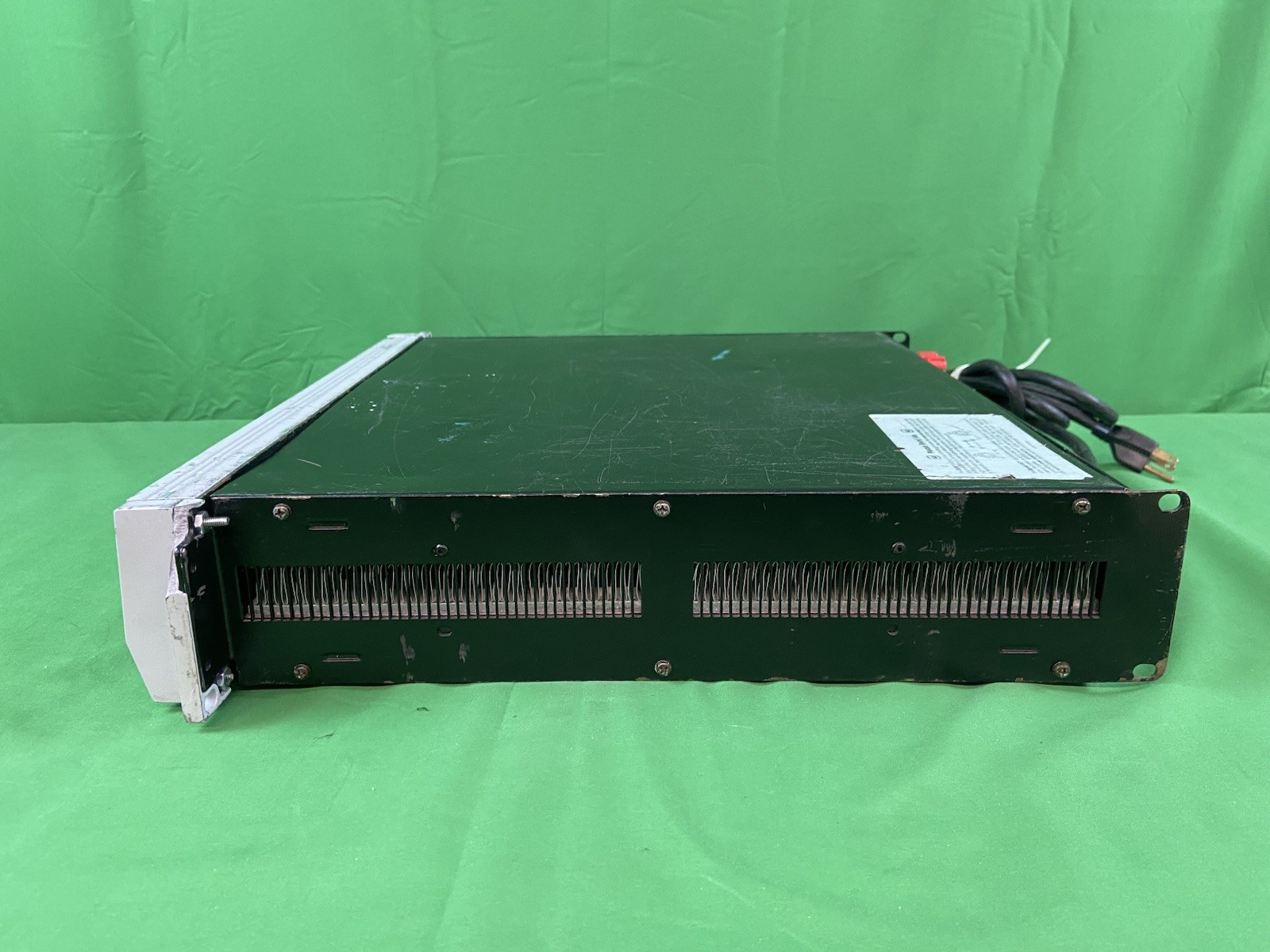 CROWN MACRO-TECH 600, 2 CHANNEL POWER AMPLIFIER