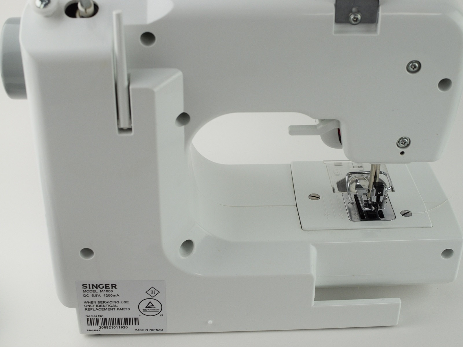 SINGER M1000 Mending Sewing Machine, original box