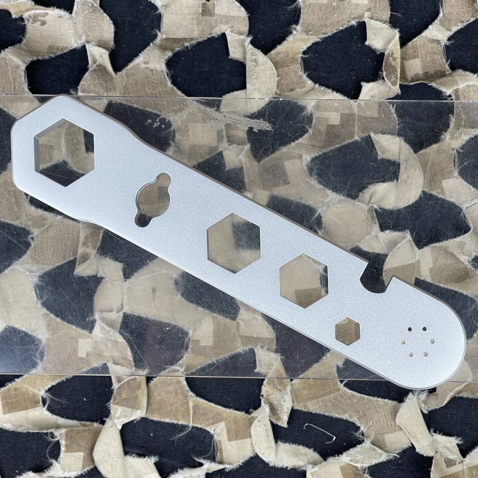 NEW Core Universal Regulator Multi Tool - Silver