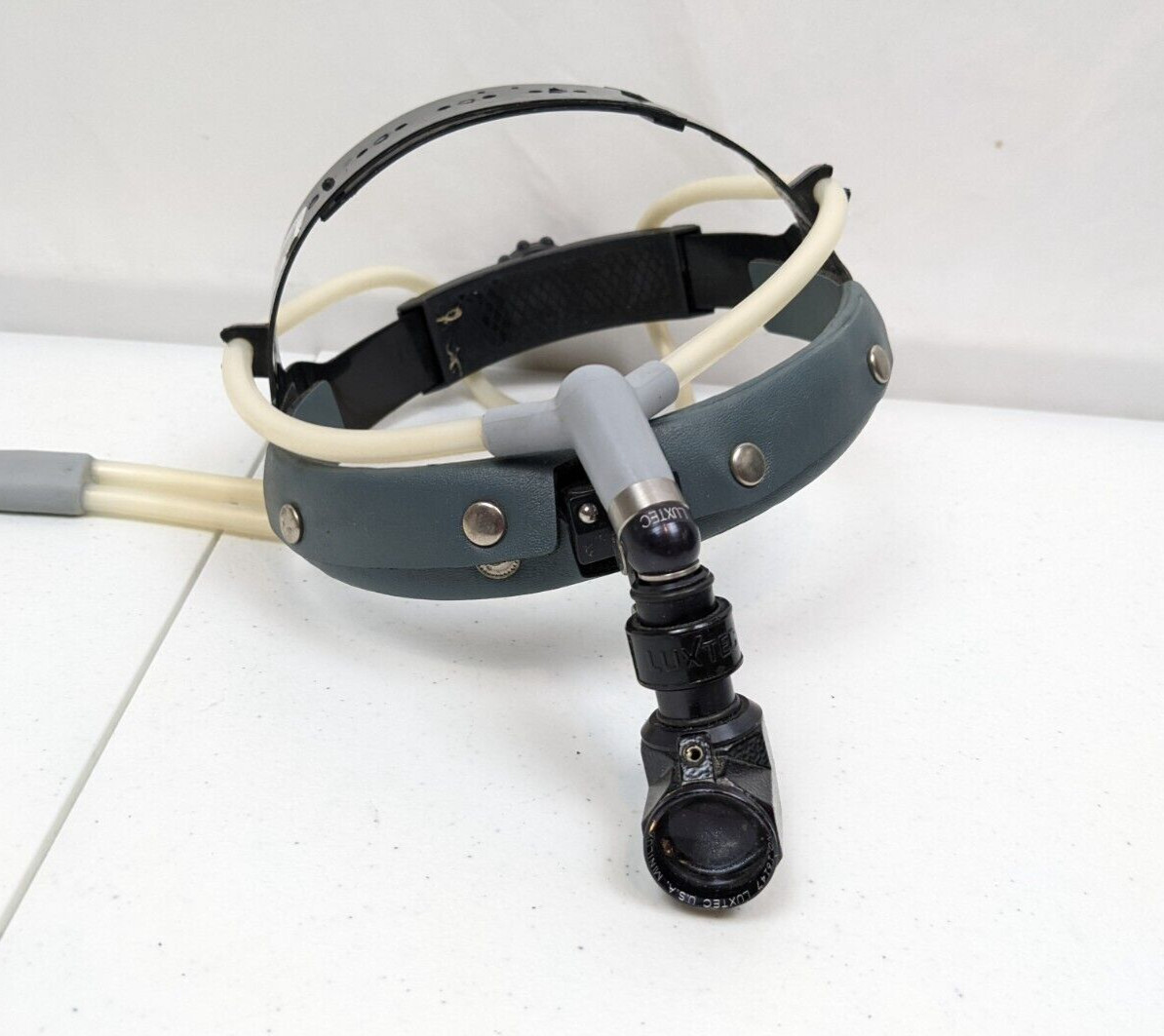 Luxtec Fiberoptics 002215 Minilux Coaxial System Fiber Optic Head Light w/ Cord