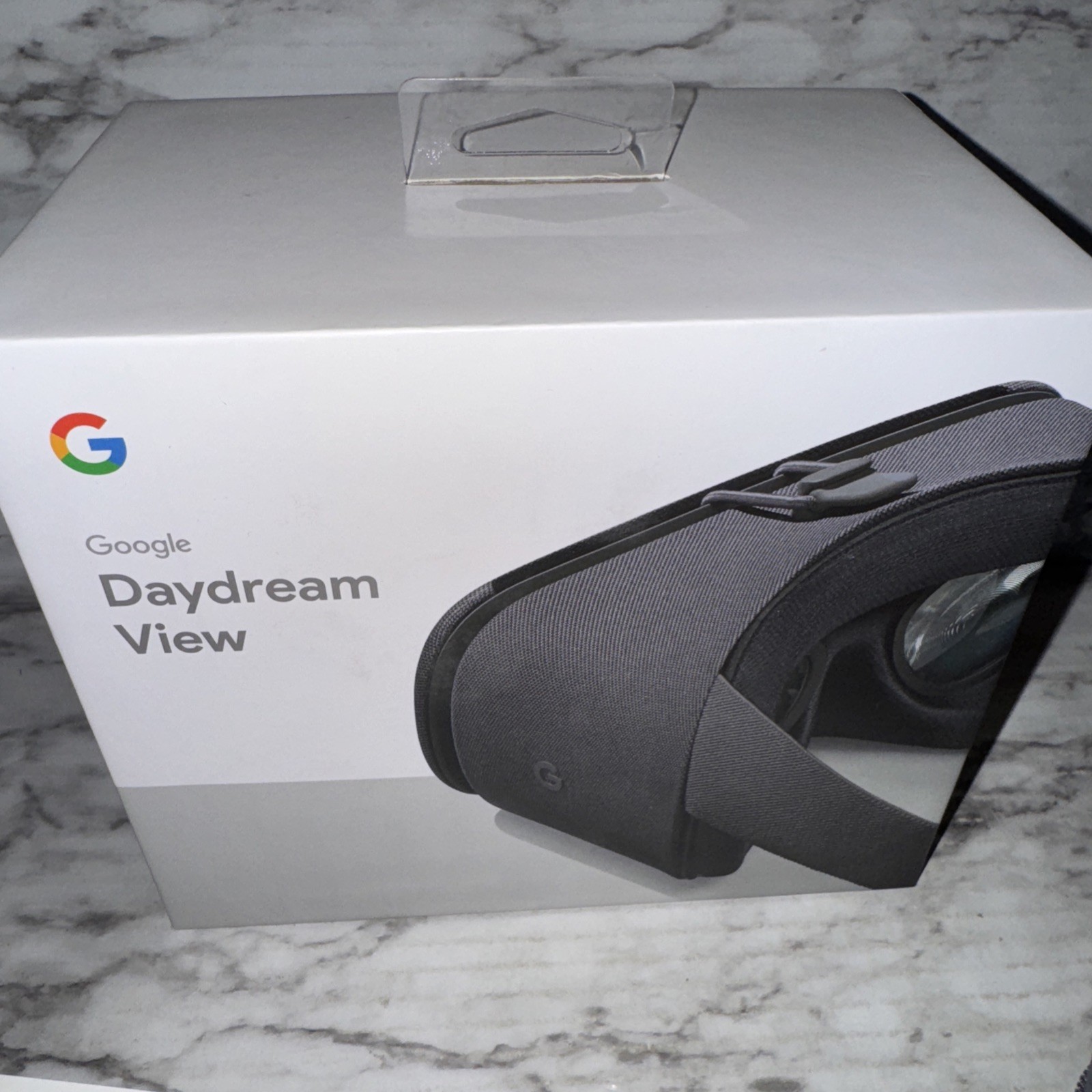 Google Daydream View VR Headset 2017 Charcoal GA014A-US