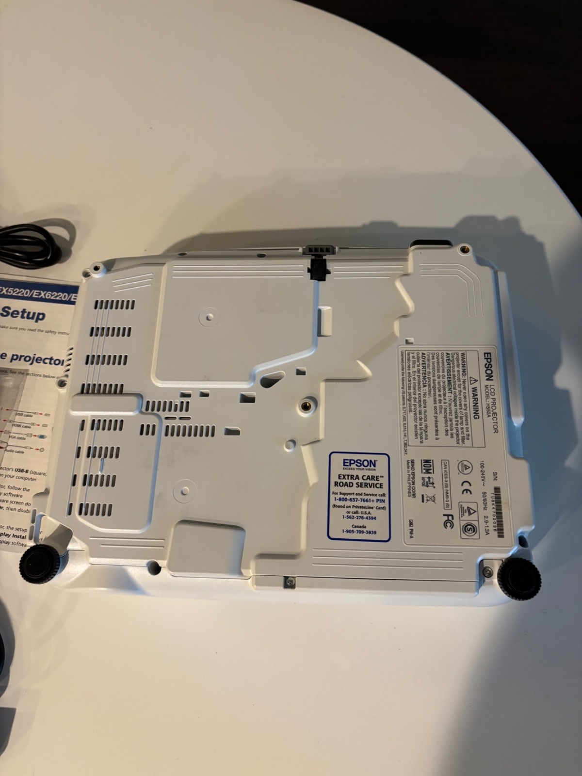 Epson EX3220 SVGA Tri-LCD Projector 3000 Lumens with Only 51 Lamp Hours!