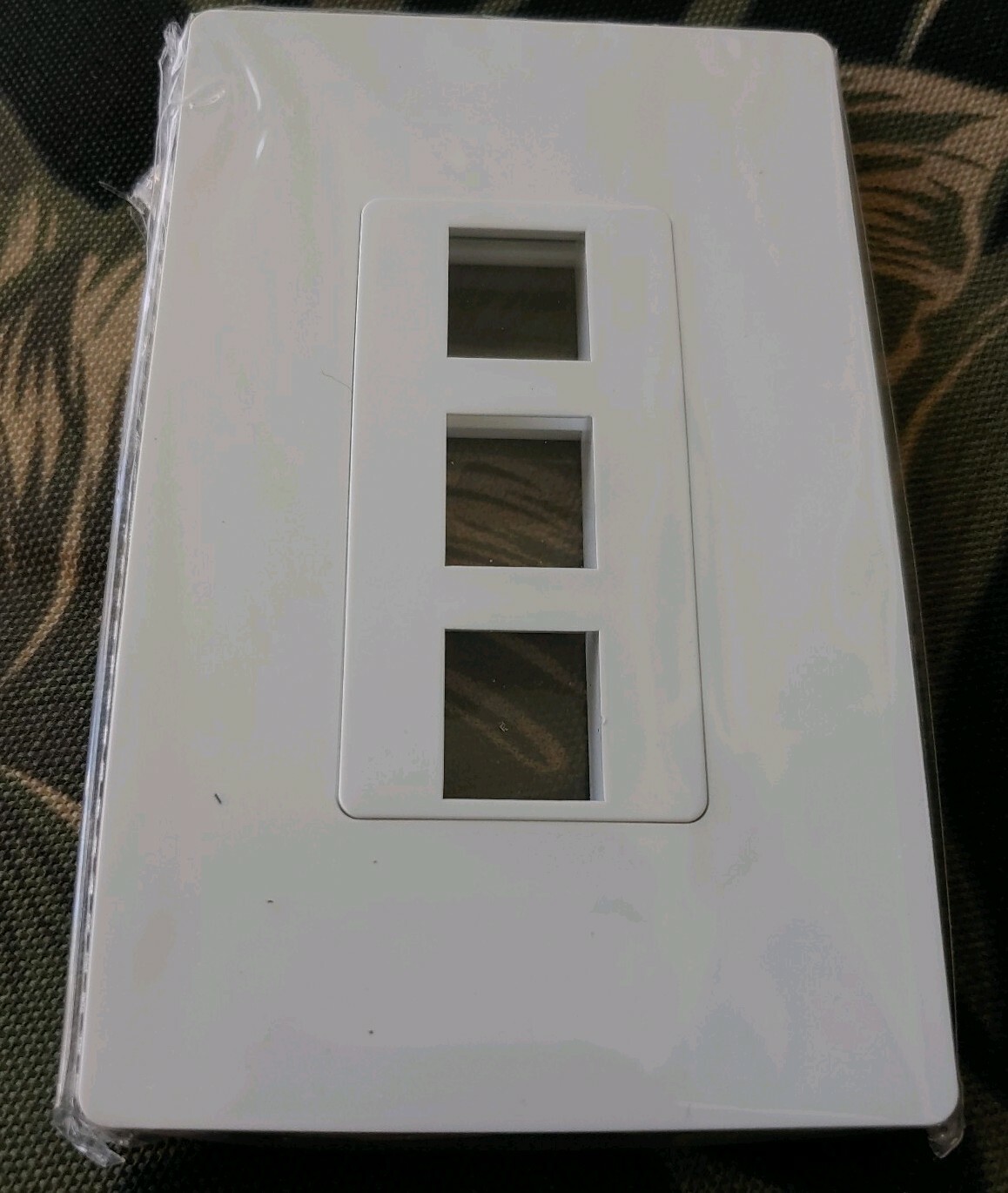 TOPGREENER 3 Port RJ45 Keystone Screwless Wall Plate Cat5 Cat6 Jack 8-PACK