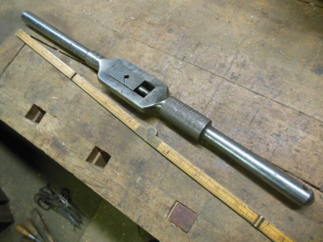 Vintage S W Card #9-18" long straight tap handle old machine shop tool