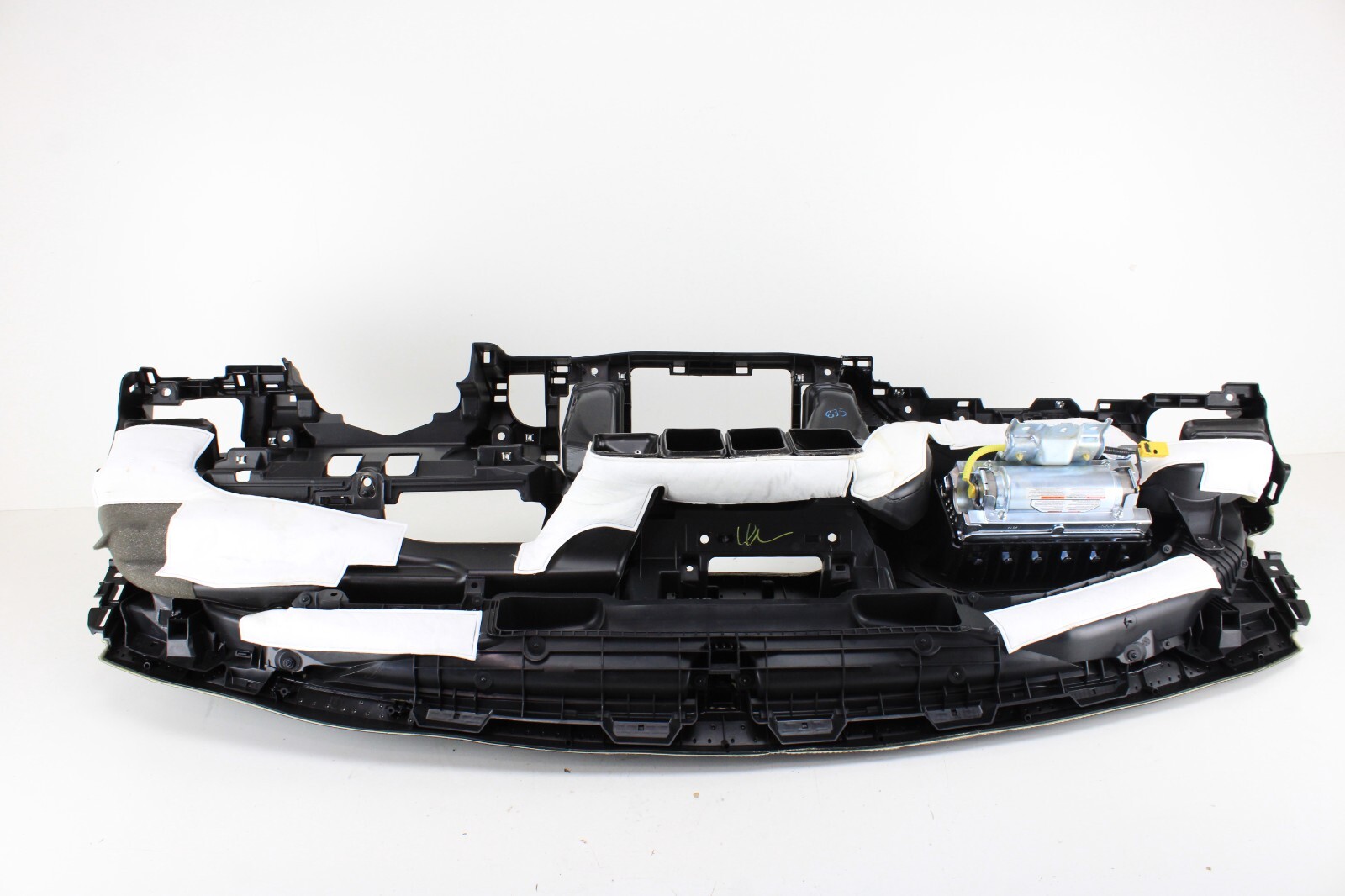 2016-2017 HONDA ACCORD INSTRUMENT PANEL DASHBOARD OEM *has scratches*
