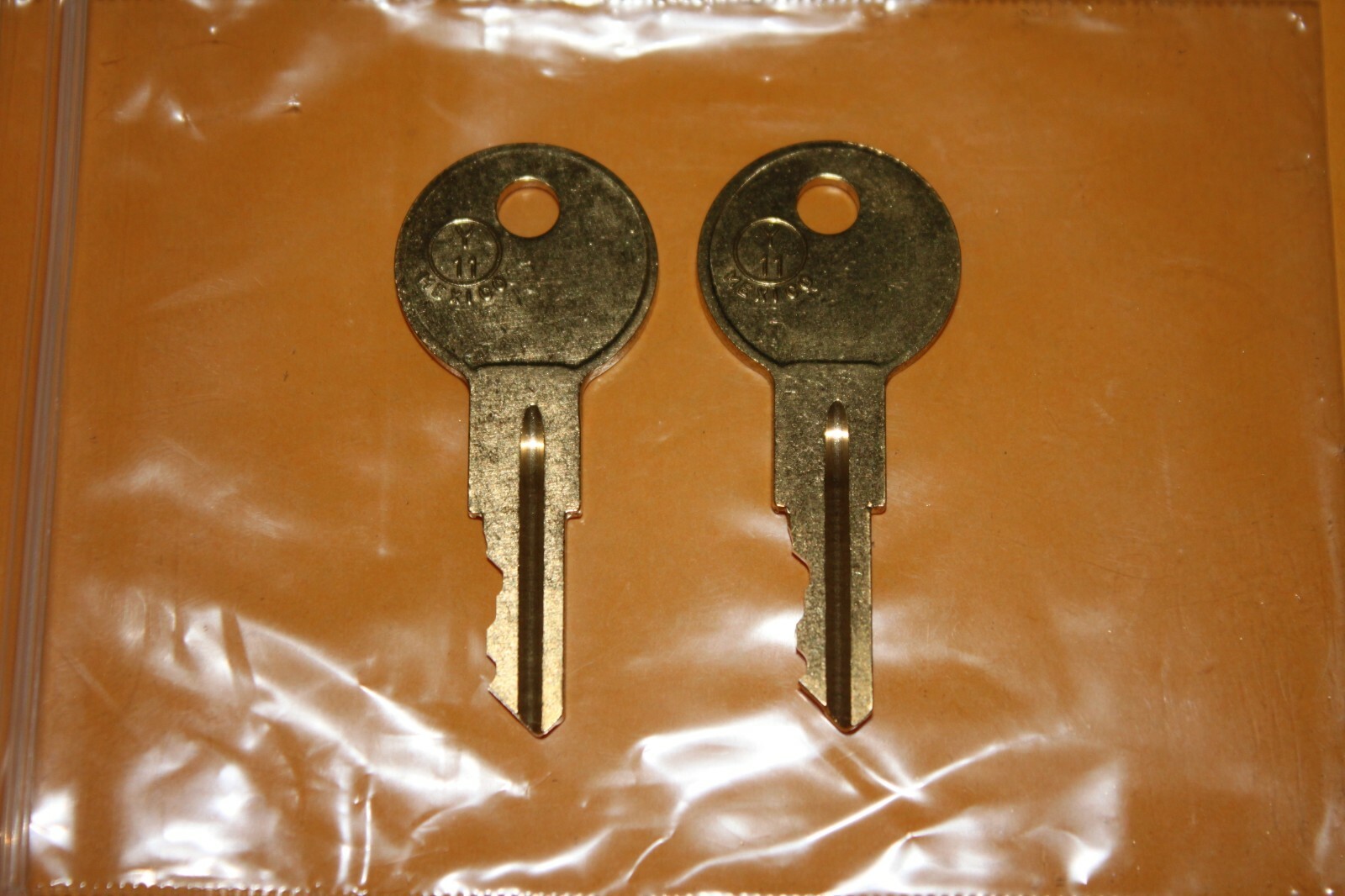 LL1W-LL225W 2-New Keys For Waterloo tool boxes cut to your code replacement key