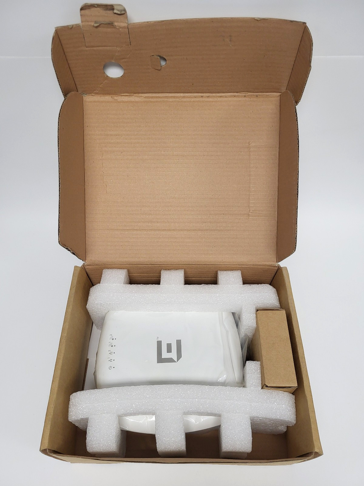 Extreme Networks 3935i Indoor Access Point W31012, Dual-Band 5GHz, 4x4, PoE