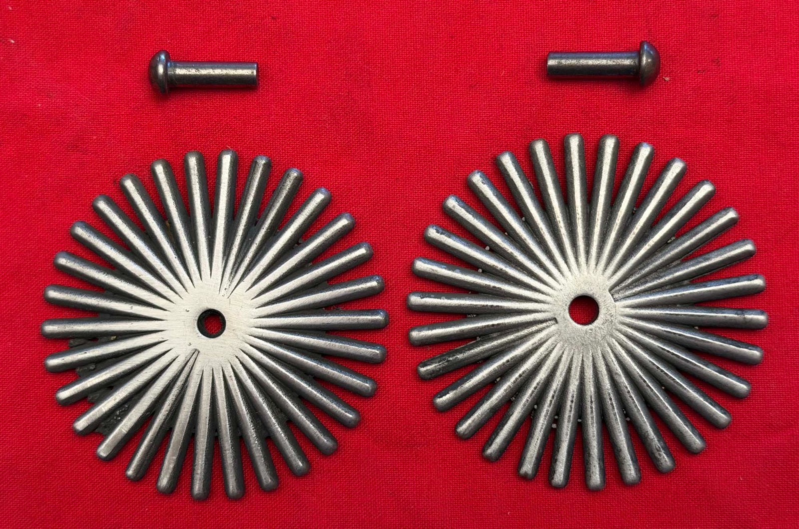BRAND NEW 2 1/2" 30-Point COWBOY VAQUERO Fancy SPUR ROWELS & Pins