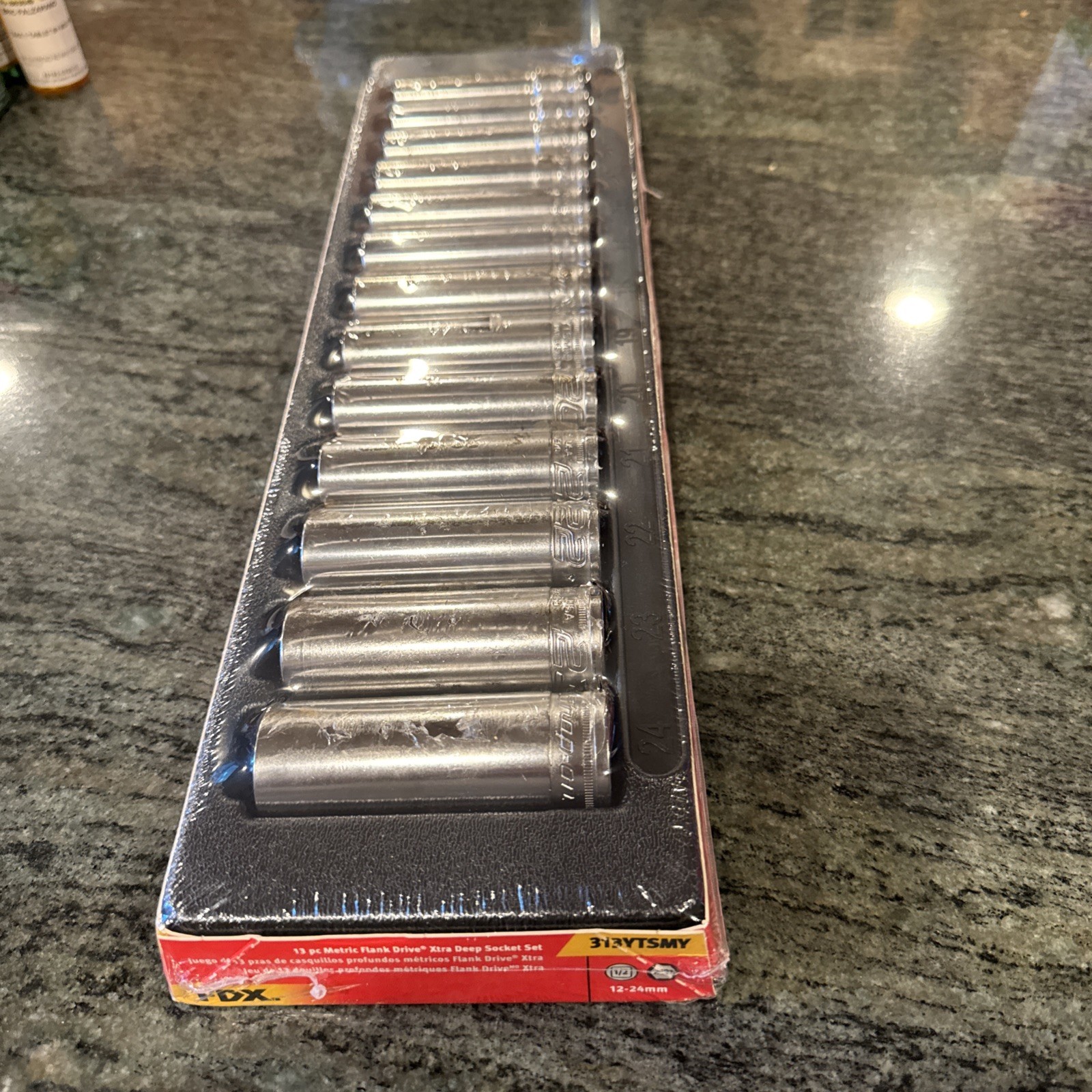 Snap-on 313ytsmy 13 pc 1/2” drive 6 point metric xtra deep socket set 12-24mm