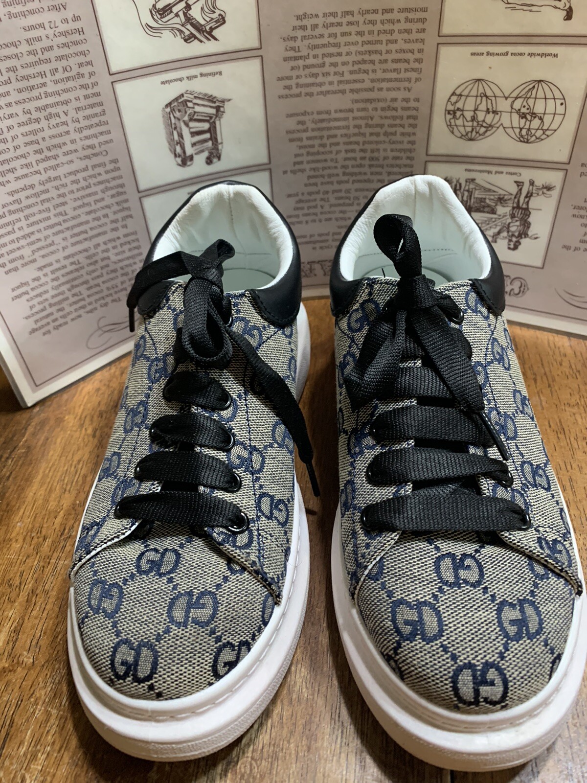 AleKaodeAMcouEEN Shoes Size 6.5 Or 37. ( Read Description).