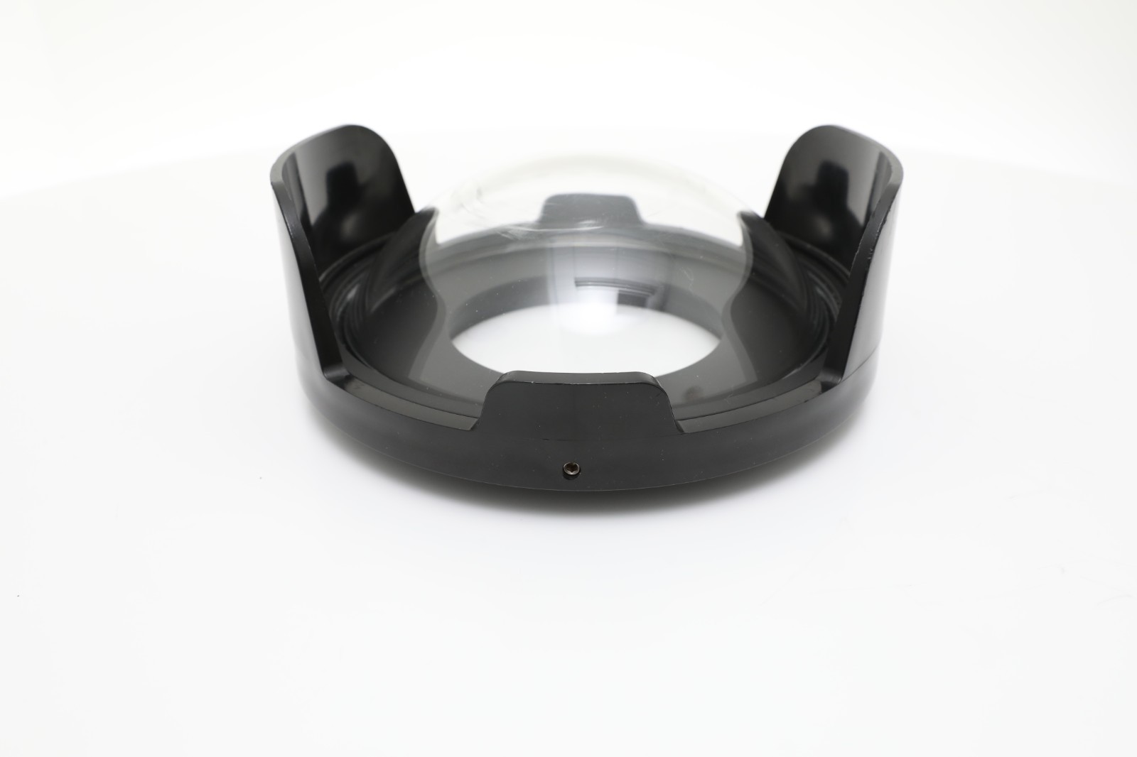Ikelite DL 8-inch Dome Port - Meh Condition; Scratches cause flares in images