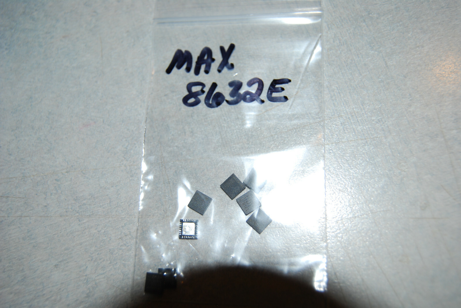 MAX8632E integrated circuit QFN28 USED GUARANTEED