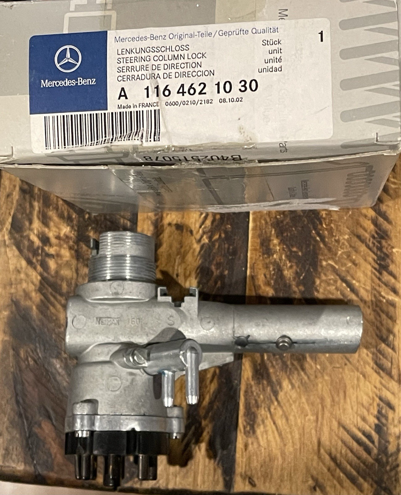 New OEM Mercedes 67-80 Steering Lock with Ignition Switch 116 462 10 30