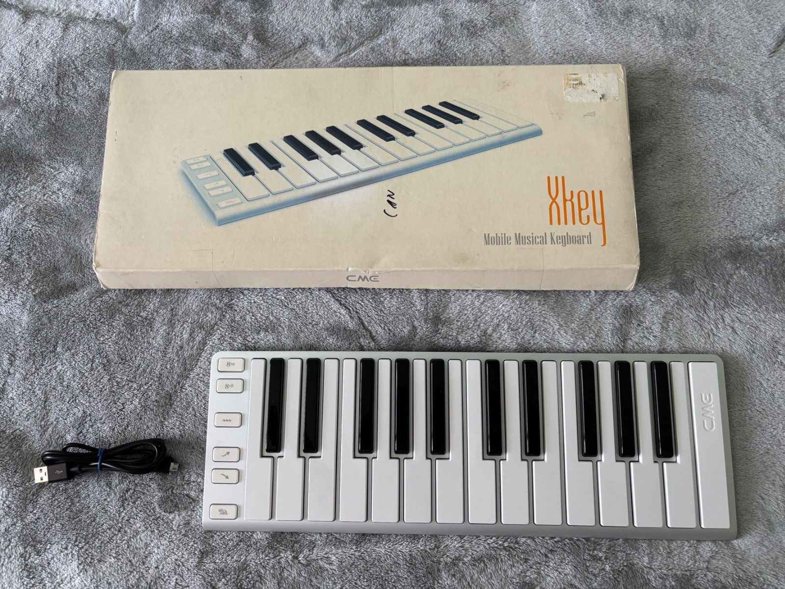 CME Xkey 25 USB Keyboard Controller