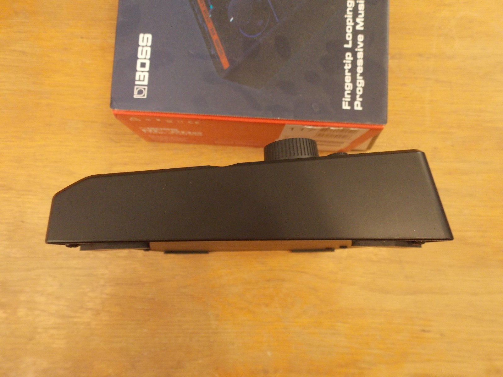 Boss RC202 Compact Tabletop Two-Track Loop Station