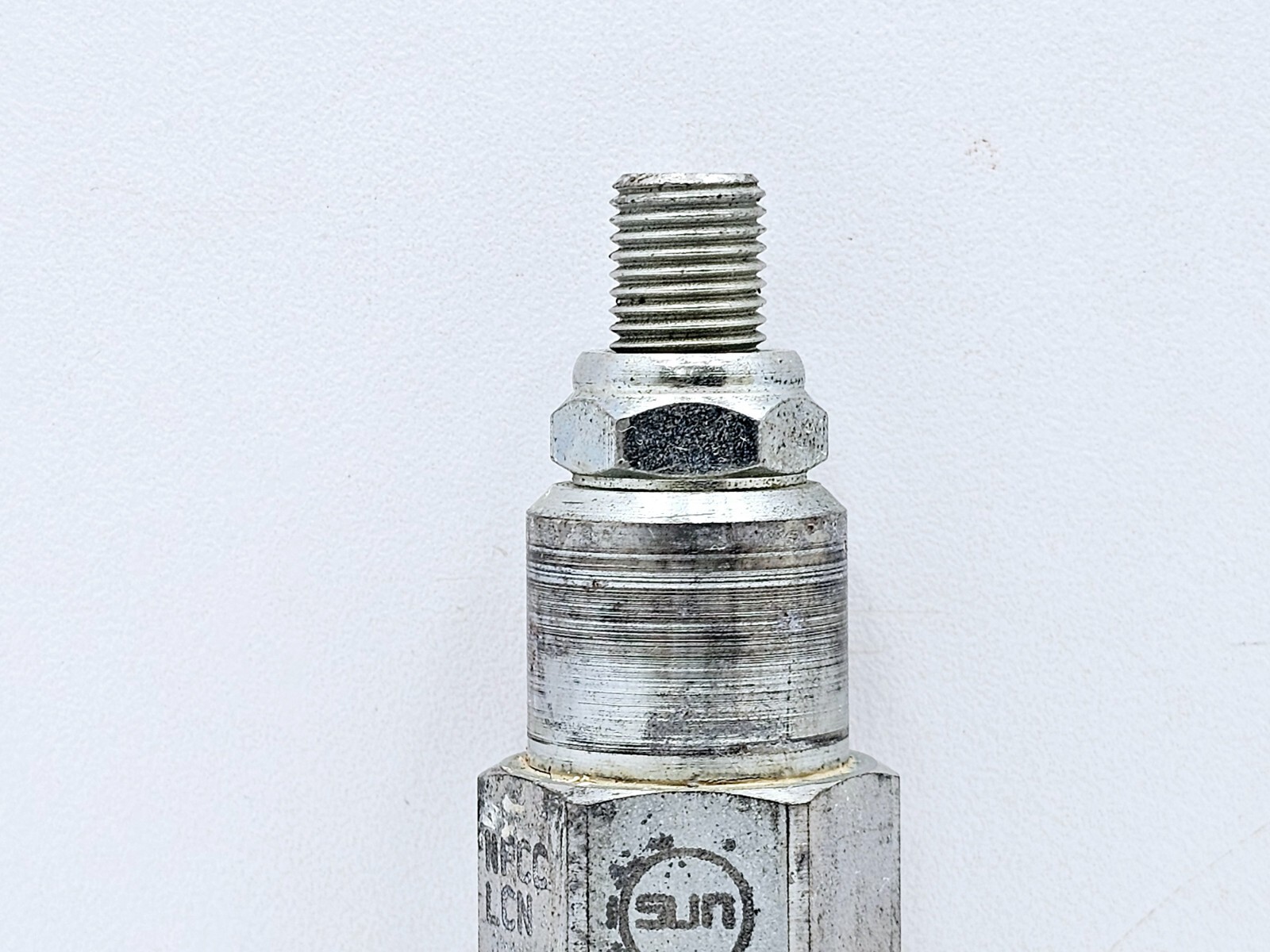 NFCCLCN SUN HYDRAULICS FULLY ADJUSTABLE NEEDLE VALVE ( VARCO 84494 )