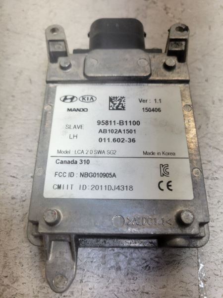2015-2017 Hyundai Genesis G80 Sedan Driver Blindpot radar Monitor 95811-B1100