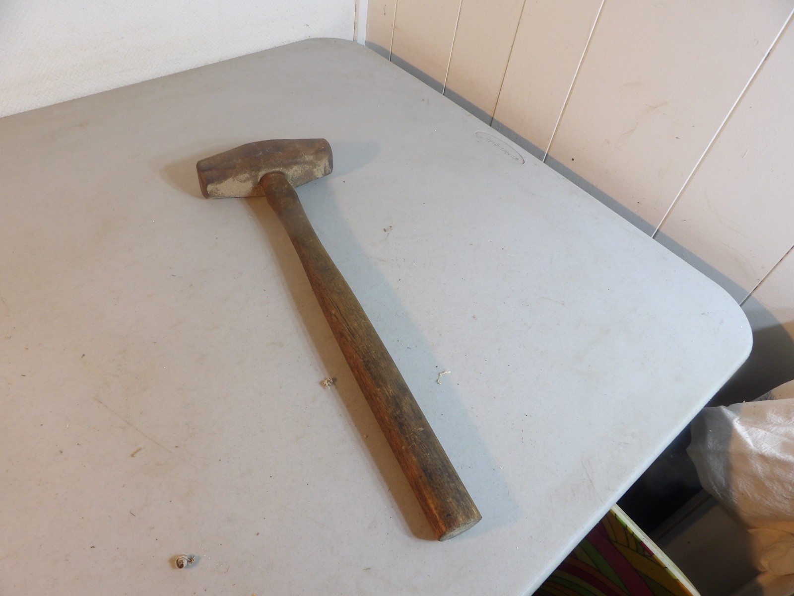 Cast Iron 4 Pound Hammer / Maul  / Sledge