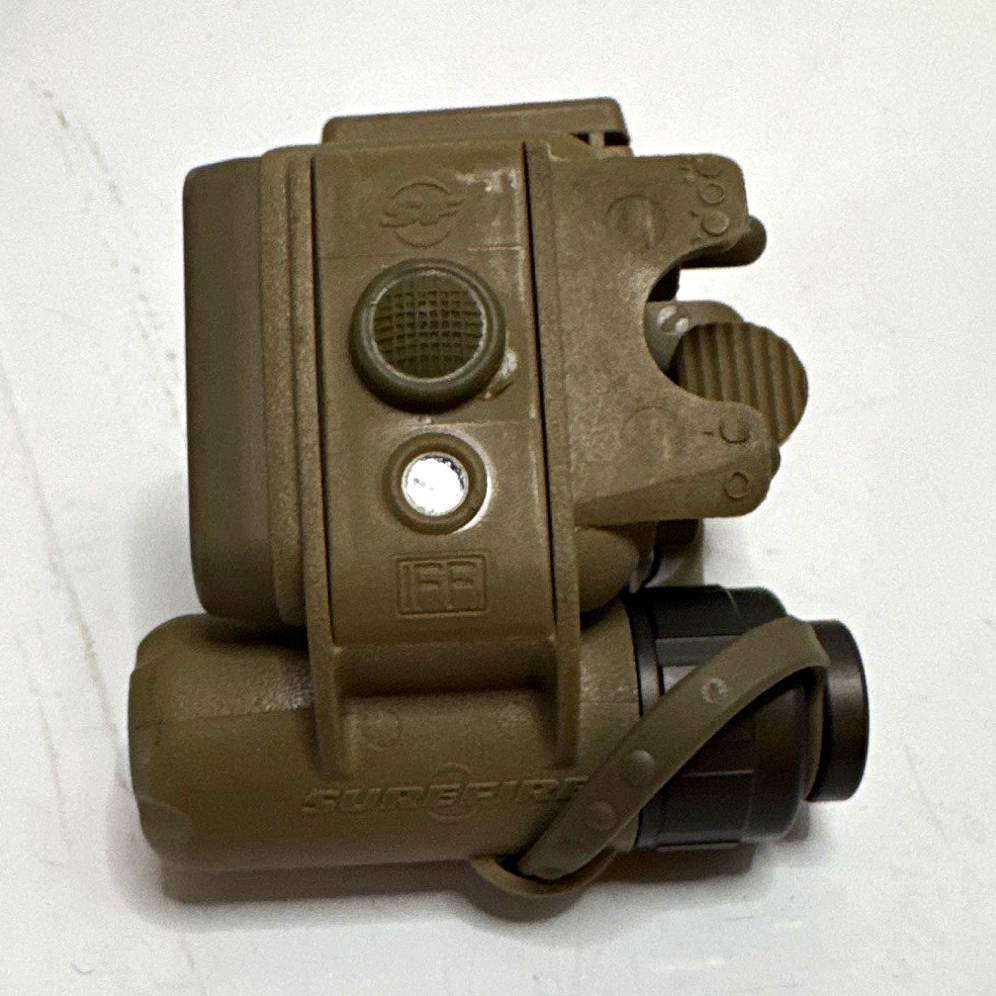 SureFire Tan Rail-Mounted Rifle Weapon Light Module, CR123A Battery SF123A