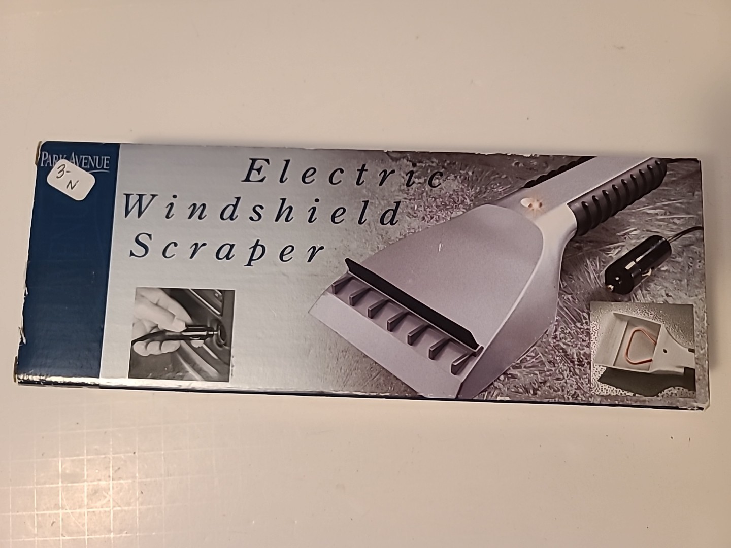NEW Electric Windshield Scraper Vintage Park Avenue