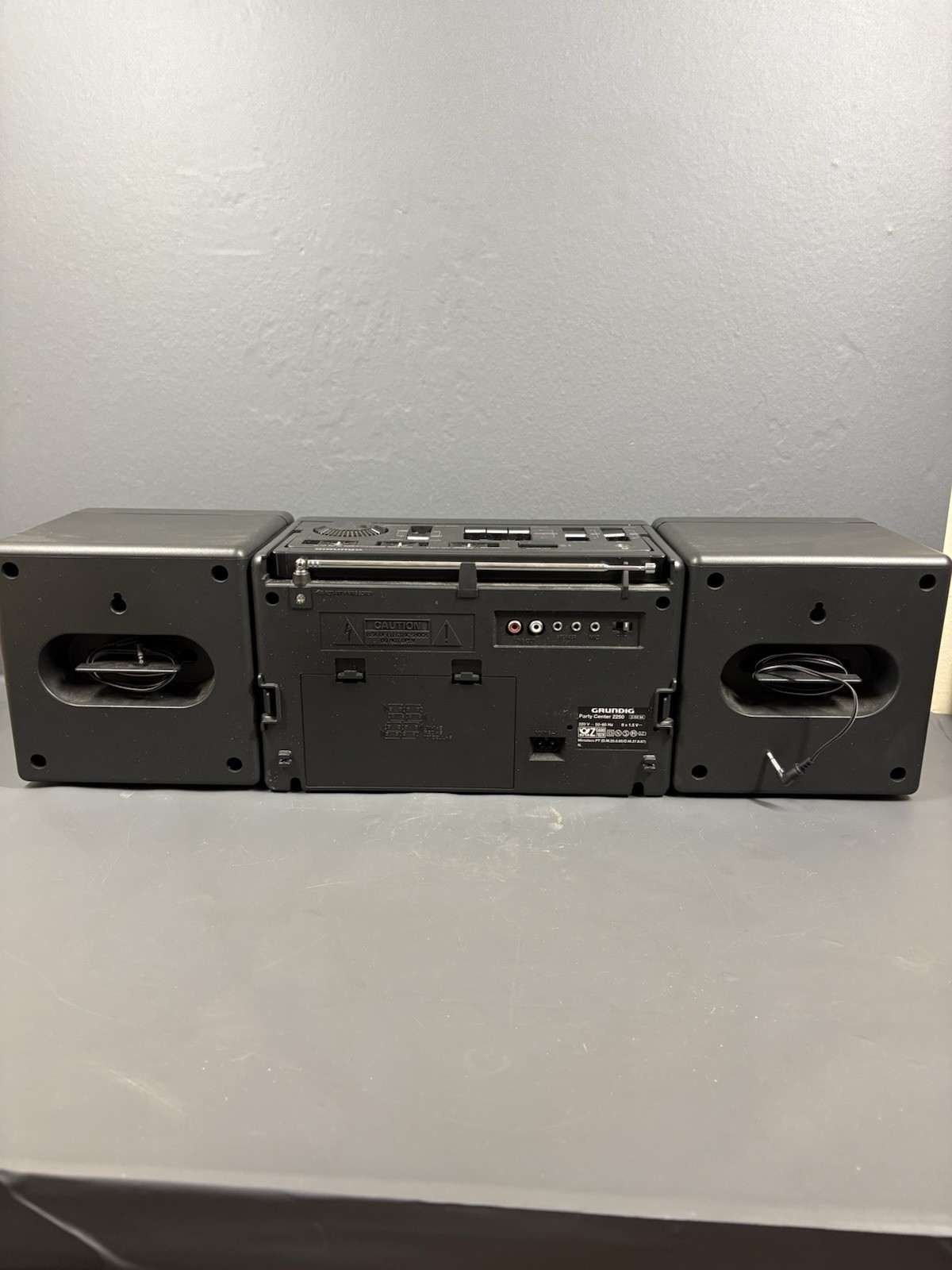 Party Center 2250 Broadcast Receiver