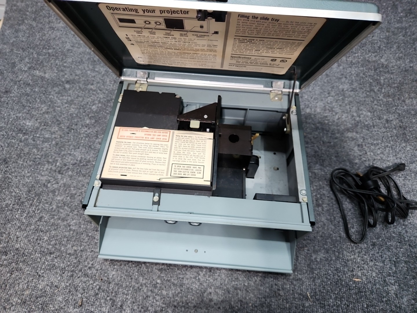 Argus 540 Slide Projector Vintage 1950s Tech Green Automatic