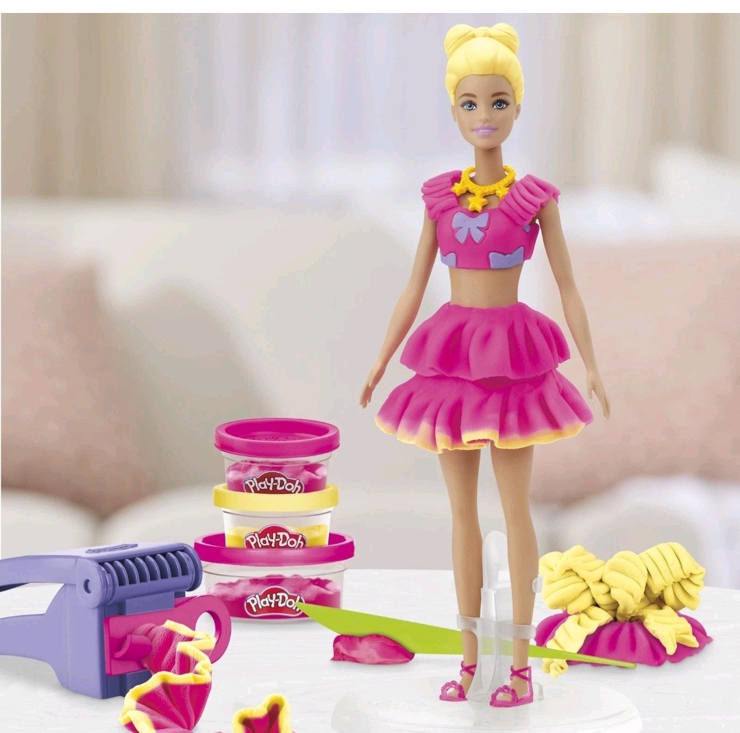 Play-Doh Barbie Ruffles and Bows Set, Make Doll Clothes with Modeling Compoun...