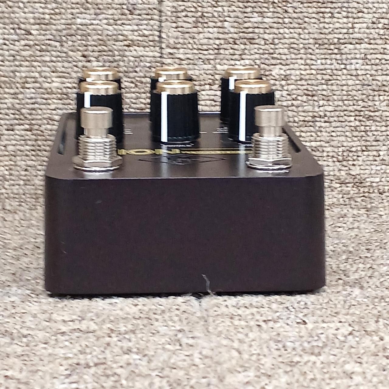 UNIVERSAL AUDIO UAFX LION 68 SUPER LEAD Effector