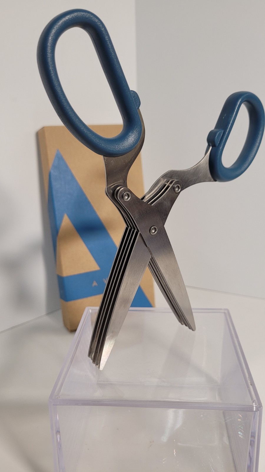 Avon Shredder Scissors 8 Inch W/Pouch Multi-purpose 5 Blade  2009 Vtg Herb Shred