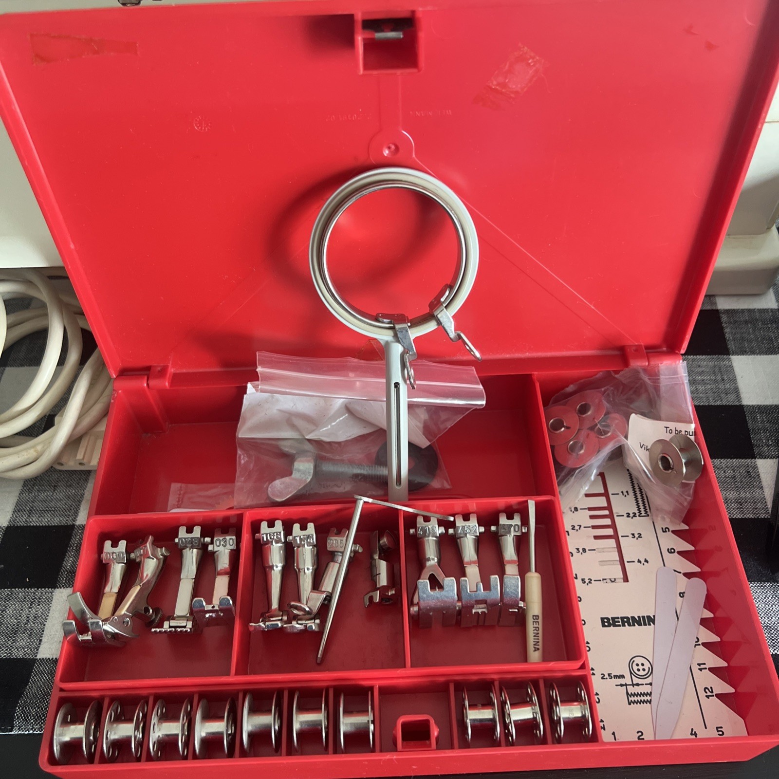 *Bernina *830 Record Sewing Machine *Case *Accessories *Extension Table *Pedal
