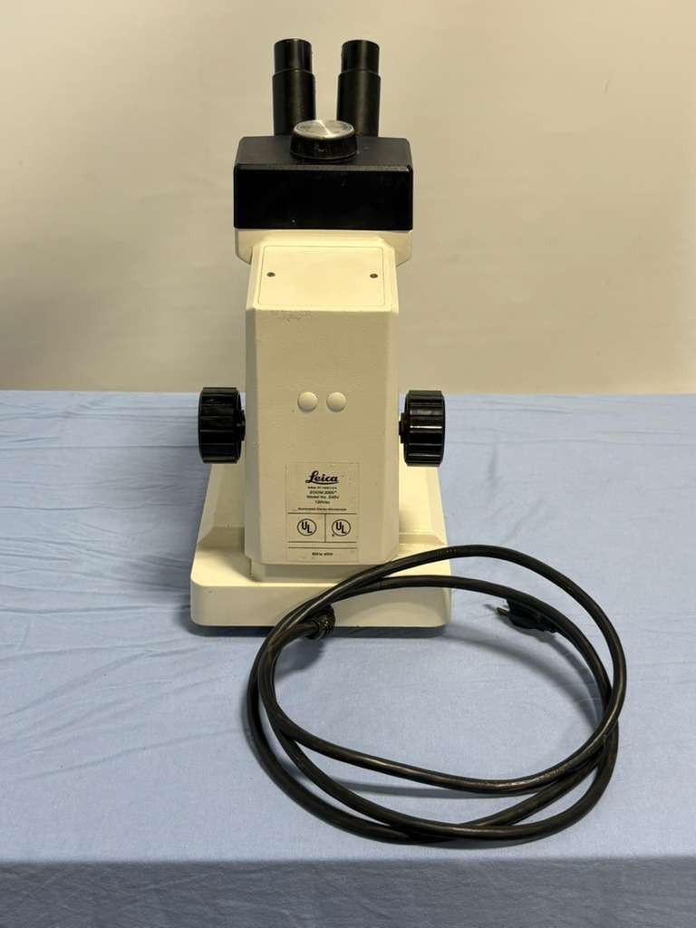 Leica Zoom 2000 Illuminated Stereo Microscope Model Z45V