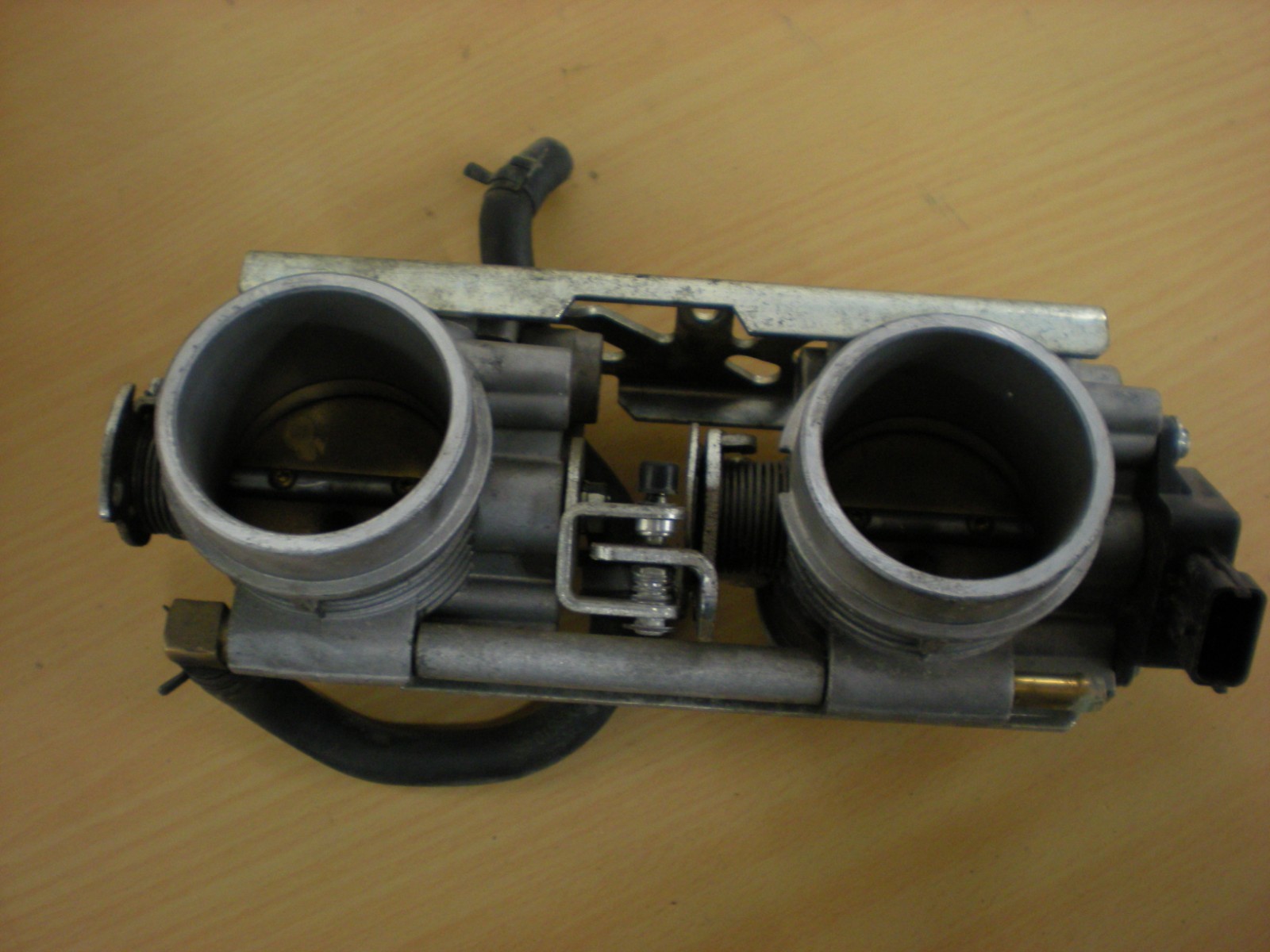 2014 Ski-Doo Summit 800R   Throttle Bodies  P#420889199  shelf#30