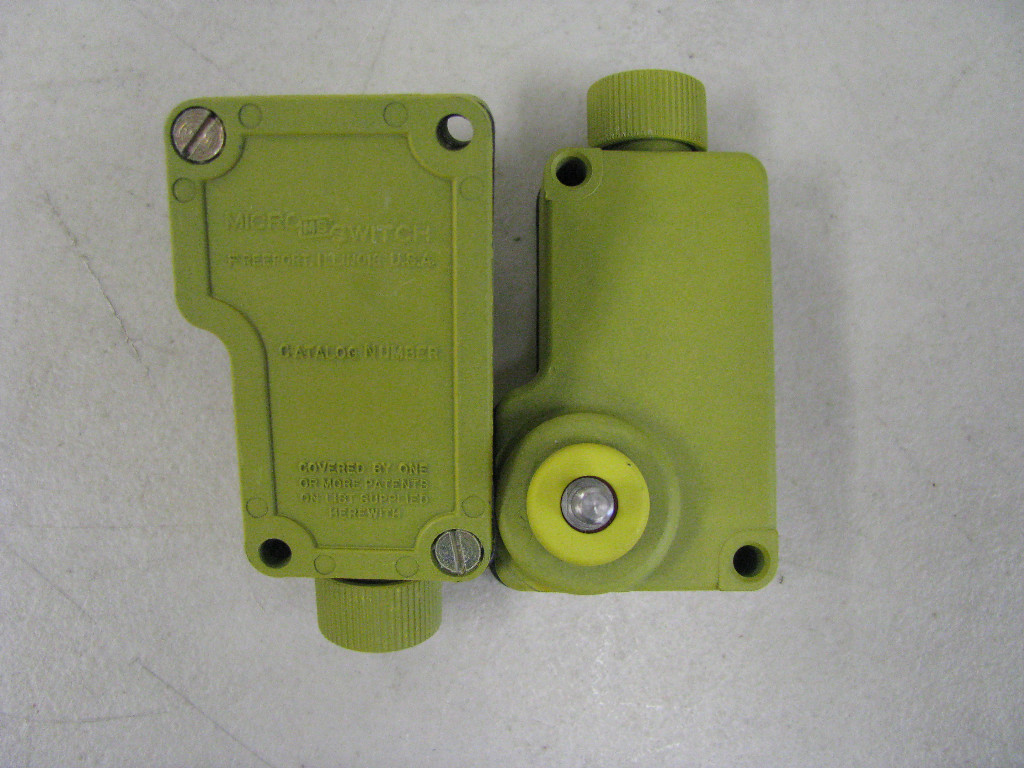 MICRO SWITCH PART # 1VA57  SWITCH , SENSITIVE