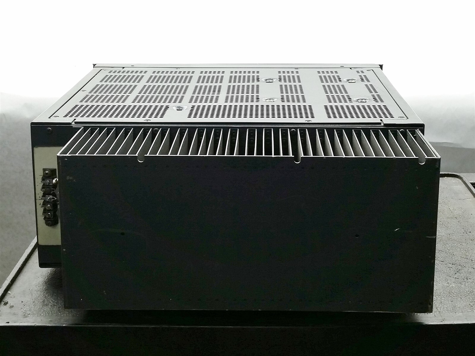 LAMBDA TDK REGULATED LB-SERIES DC 4U RACKMOUNT POWER SUPPLY 0-8VDC 0-150A