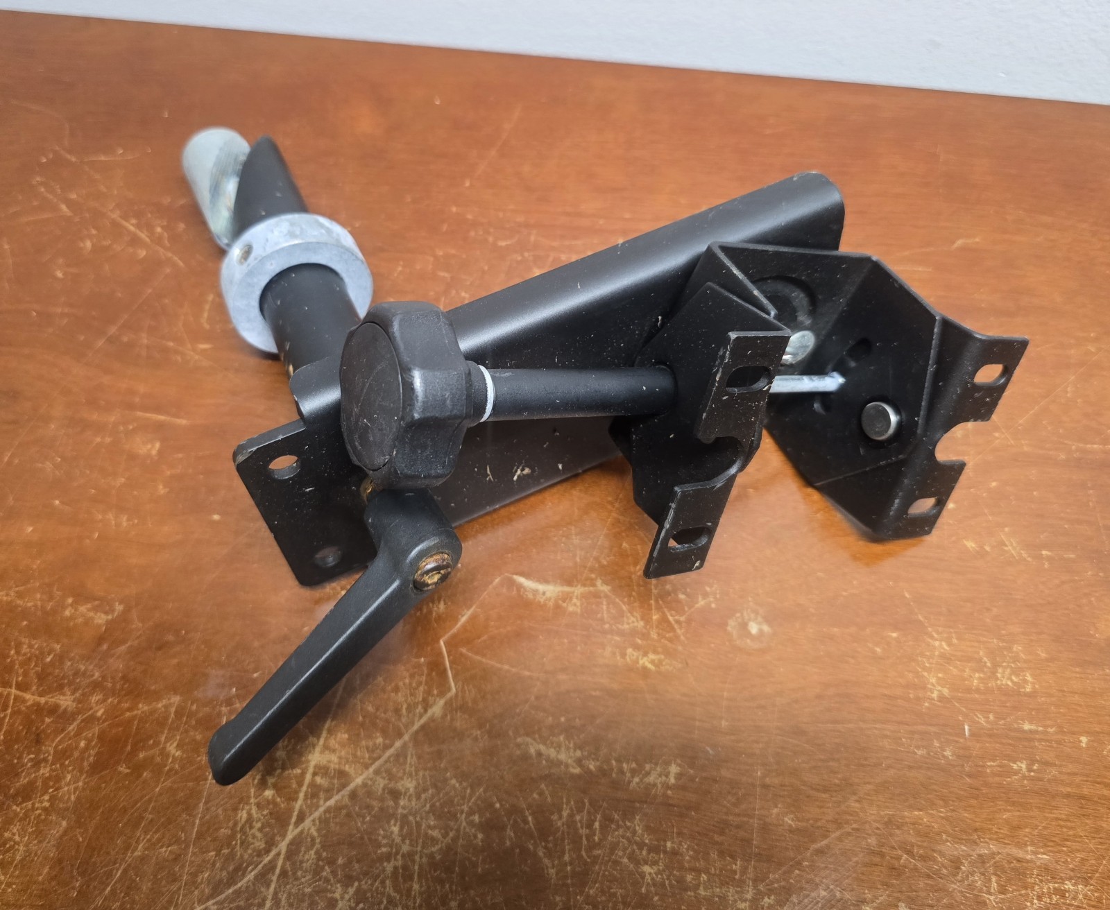 Jotto Desk , Gamber Johnson Laptop Mobile Car Mount Upper Arm Assembly