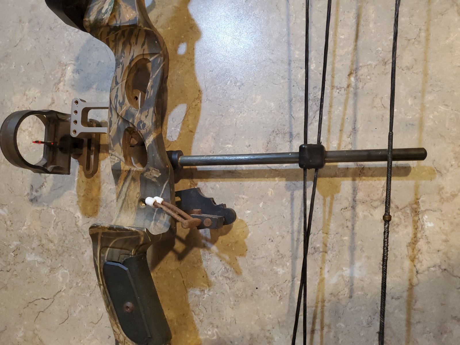 Hoyt XT2000 Defiance Compound Bow Camo Brown 60-70